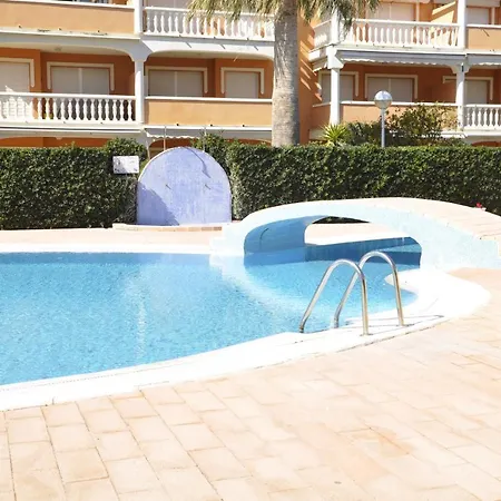 Estrella Blanca I, 2 Dormitorios, By Bookindenia * دينايا